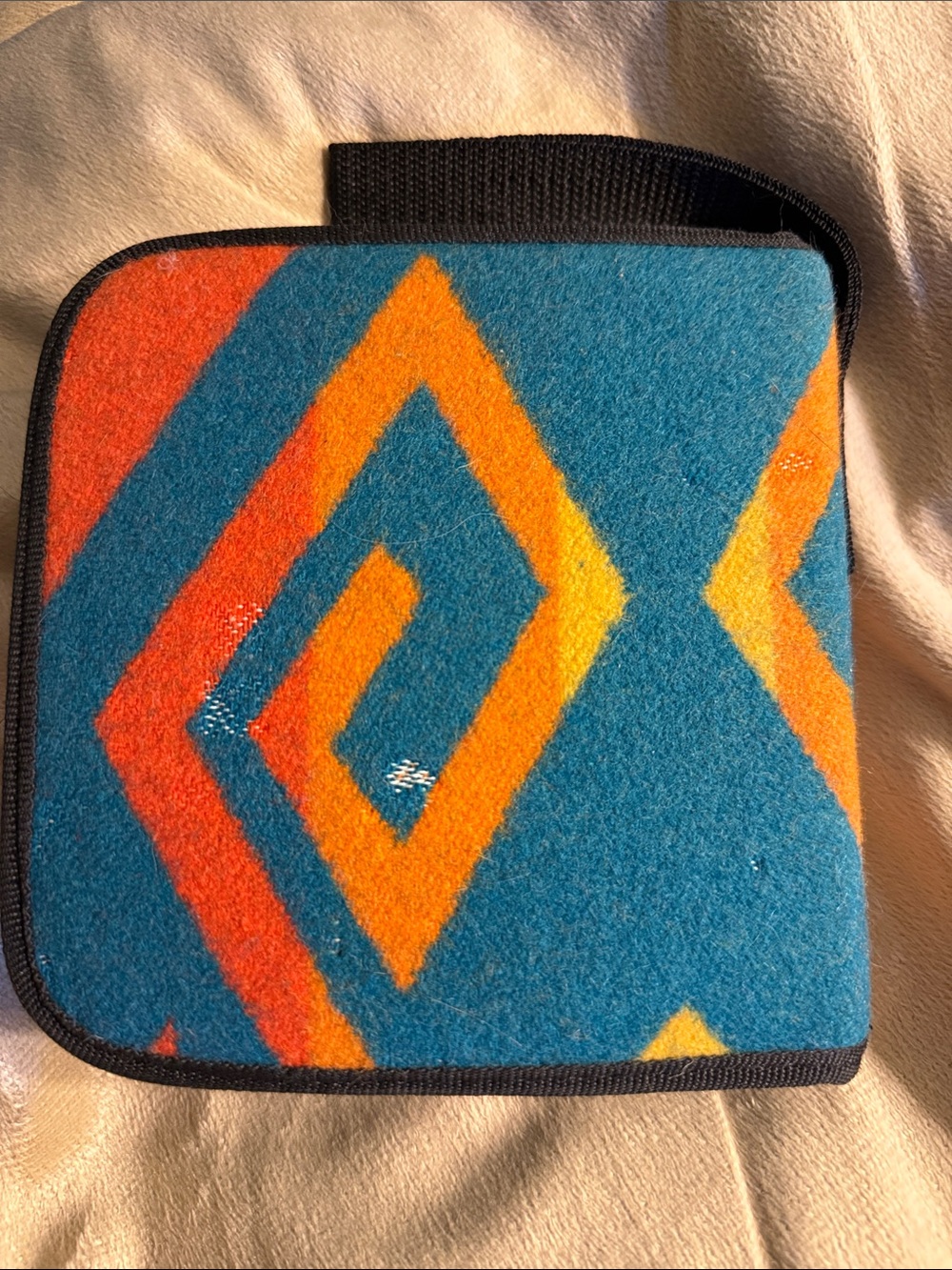Pendleton zip around cd case. Preowned - Picture 2 of 5